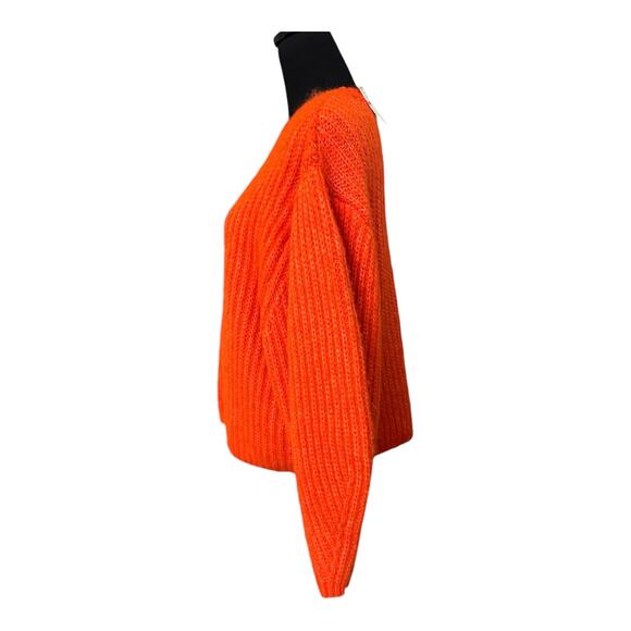 New TOPSHOP NORDSTROM ~ Knit Volume Sleeve Fluffy Sweater Size 4/6 - Picture 3 of 8